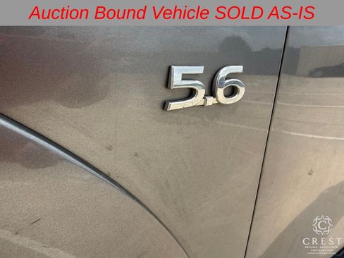 Used 2015 INFINITI QX80 4WD w/ Deluxe Technology Package image 4