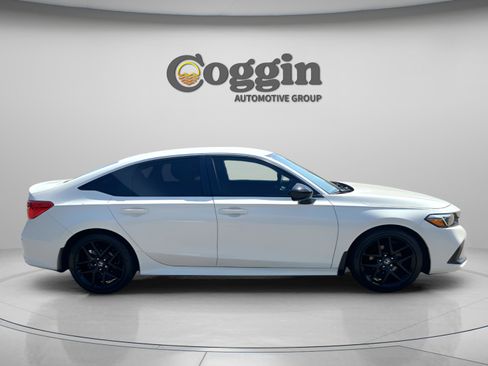 Used 2024 Honda Civic Sport image 6