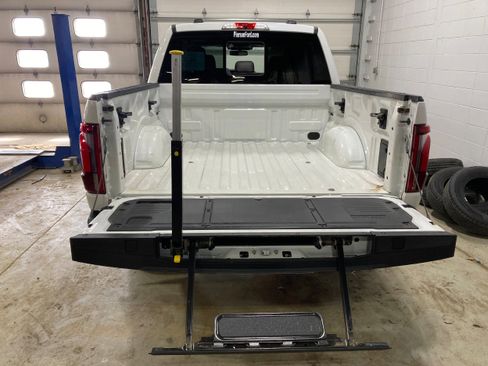 Used 2024 Ford F150 Platinum w/ Equipment Group 703A Plus AWD/4WD image 18