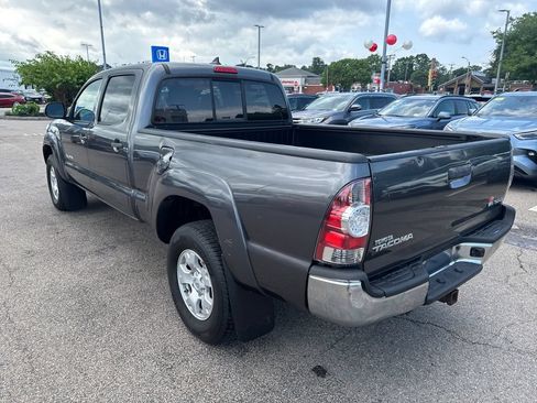 Used 2015 Toyota Tacoma 4x4 Double Cab w/ SR5 Package image 5