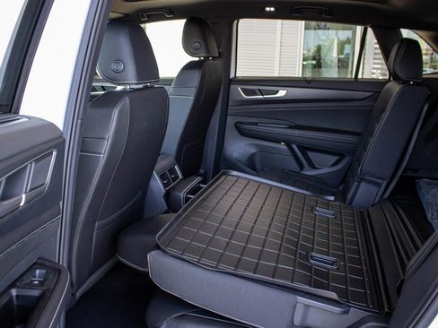 New 2025 Volkswagen Atlas Cross Sport SEL R-Line image 50