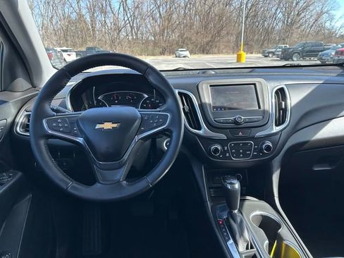 Used 2021 Chevrolet Equinox LT image 13