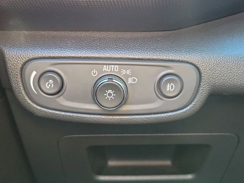 Used 2023 Chevrolet TrailBlazer RS image 27