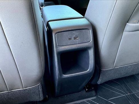 Used 2025 Chevrolet Trax ACTIV FWD image 10