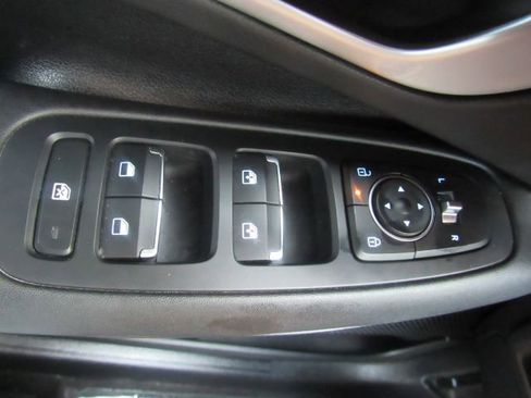 Used 2025 Hyundai Sonata SEL image 35