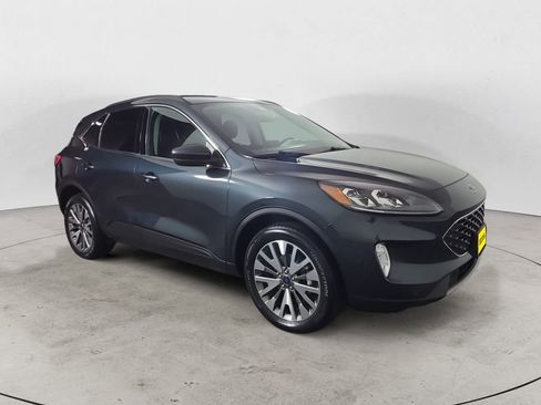 Used 2022 Ford Escape Titanium AWD/4WD image 7