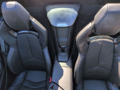 Used 2024 Chevrolet Corvette Stingray Premium Conv w/ Z51 Performance Package image 34