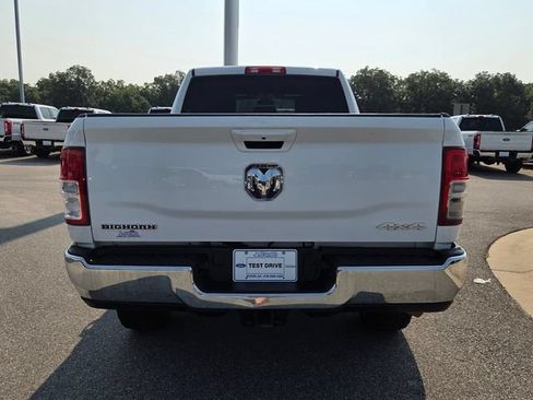 Used 2022 RAM 2500 Big Horn AWD/4WD image 11