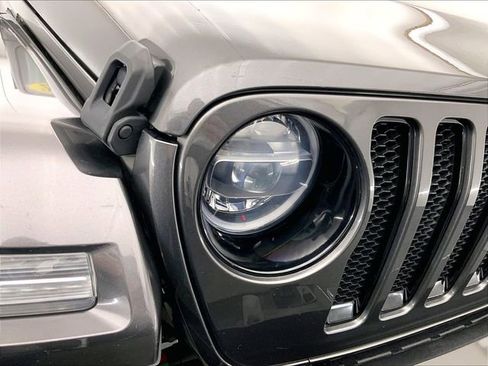 Used 2021 Jeep Wrangler Unlimited Sahara image 27