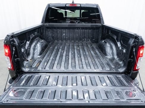 Used 2022 RAM 1500 Big Horn image 8