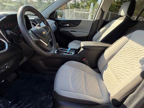 Used 2019 Chevrolet Equinox LS w/ LS Convenience Package AWD/4WD image 13