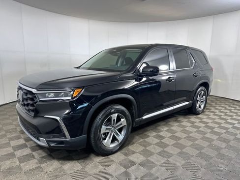 Used 2025 Honda Pilot EX-L image 7