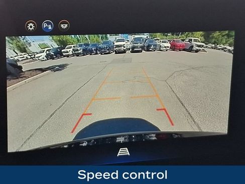 Used 2025 Chevrolet Equinox LT AWD/4WD image 13