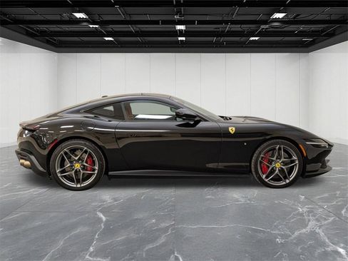 Used 2024 Ferrari Roma image 9