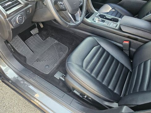 Used 2019 Ford Fusion SEL FWD image 24