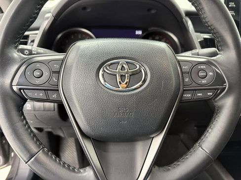 Used 2023 Toyota Camry XSE image 9