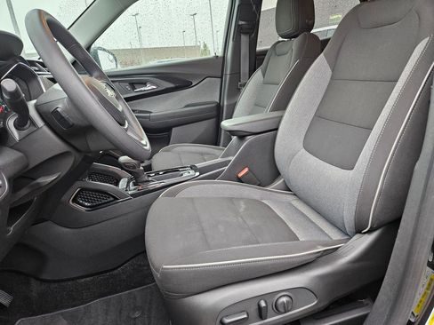 Used 2023 Chevrolet TrailBlazer LT AWD/4WD image 15