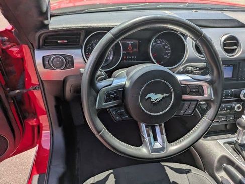 Used 2019 Ford Mustang GT RWD image 28