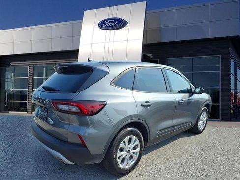 Certified 2025 Ford Escape Active FWD image 2