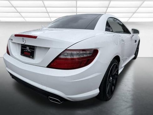 Used 2015 Mercedes-Benz SLK 350 image 5