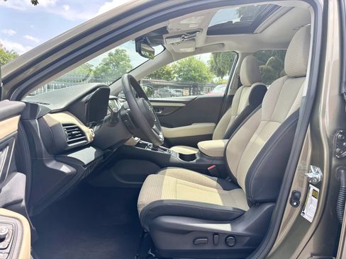 Used 2025 Subaru Outback Premium w/ Popular Package #1A AWD/4WD image 9