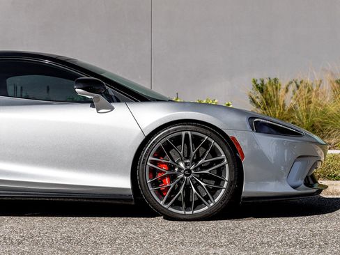 Used 2022 McLaren GT image 48