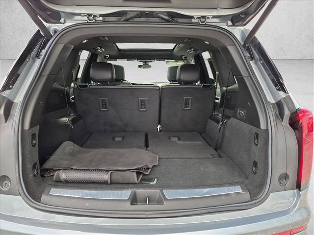 Used 2023 Cadillac XT6 Premium Luxury AWD/4WD image 6