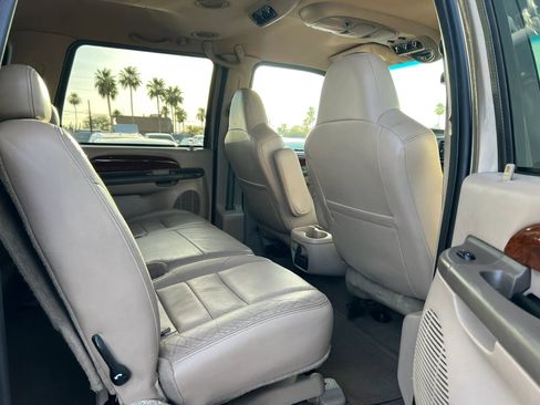 Used 2002 Ford Excursion Limited AWD/4WD image 16