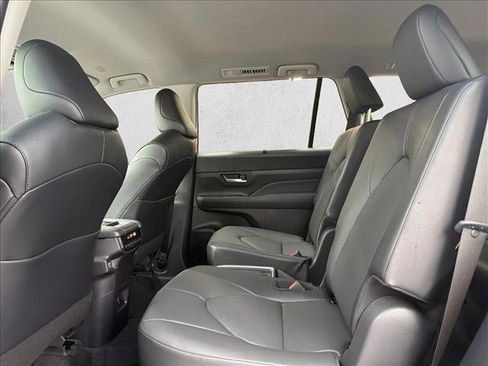 New 2026 Toyota Grand Highlander AWD image 19
