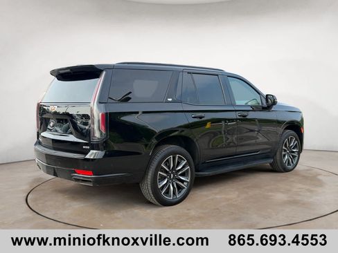 Used 2024 Cadillac Escalade Sport AWD/4WD image 3