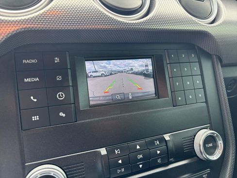 Used 2019 Ford Mustang GT w/ Black Accent Package RWD image 22