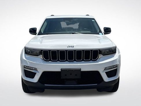 Used 2023 Jeep Grand Cherokee Limited AWD/4WD image 10