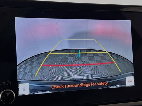 Used 2025 Toyota Camry LE w/ Convenience Package FWD image 15