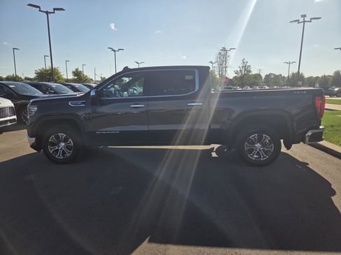 Certified 2025 GMC Sierra 1500 SLT AWD/4WD image 4