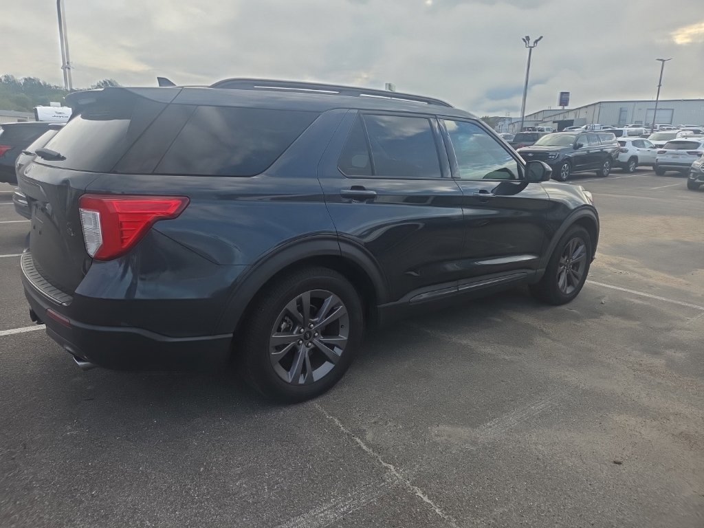 Used 2022 Ford Explorer XLT RWD image 8