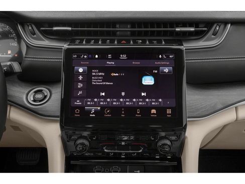 Used 2022 Jeep Grand Cherokee L Limited AWD/4WD image 7