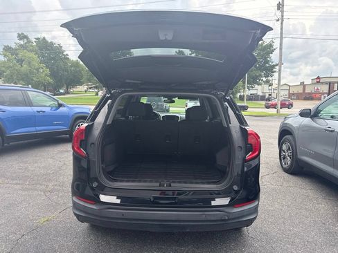 Used 2022 GMC Terrain SLE AWD/4WD image 7