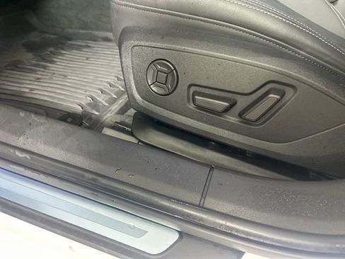 Used 2025 Audi A6 2.0T Premium w/ Convenience Plus Package image 25