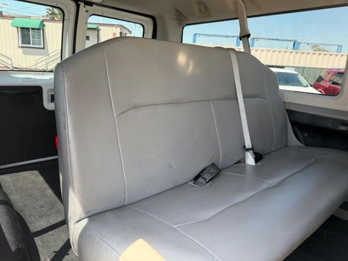 Used 2014 Ford E-150 and Econoline 150 Wagon w/ Power Windows & Locks Group RWD image 31