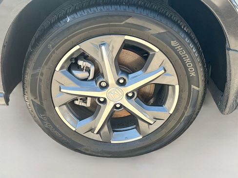 Used 2024 Honda HR-V EX-L image 29