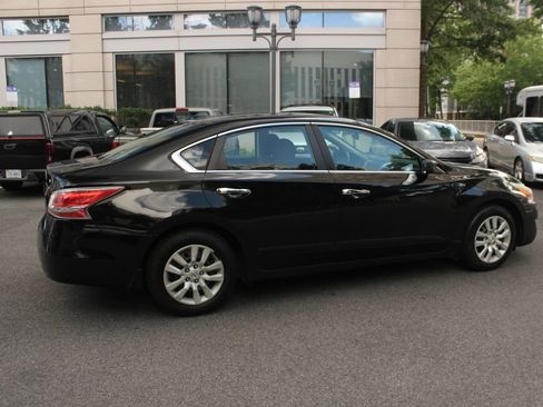 Used 2015 Nissan Altima 2.5 S w/ Power Driver Seat Package FWD image 7