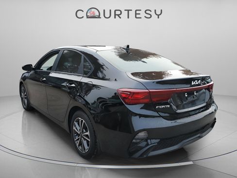 Certified 2023 Kia Forte LXS image 2
