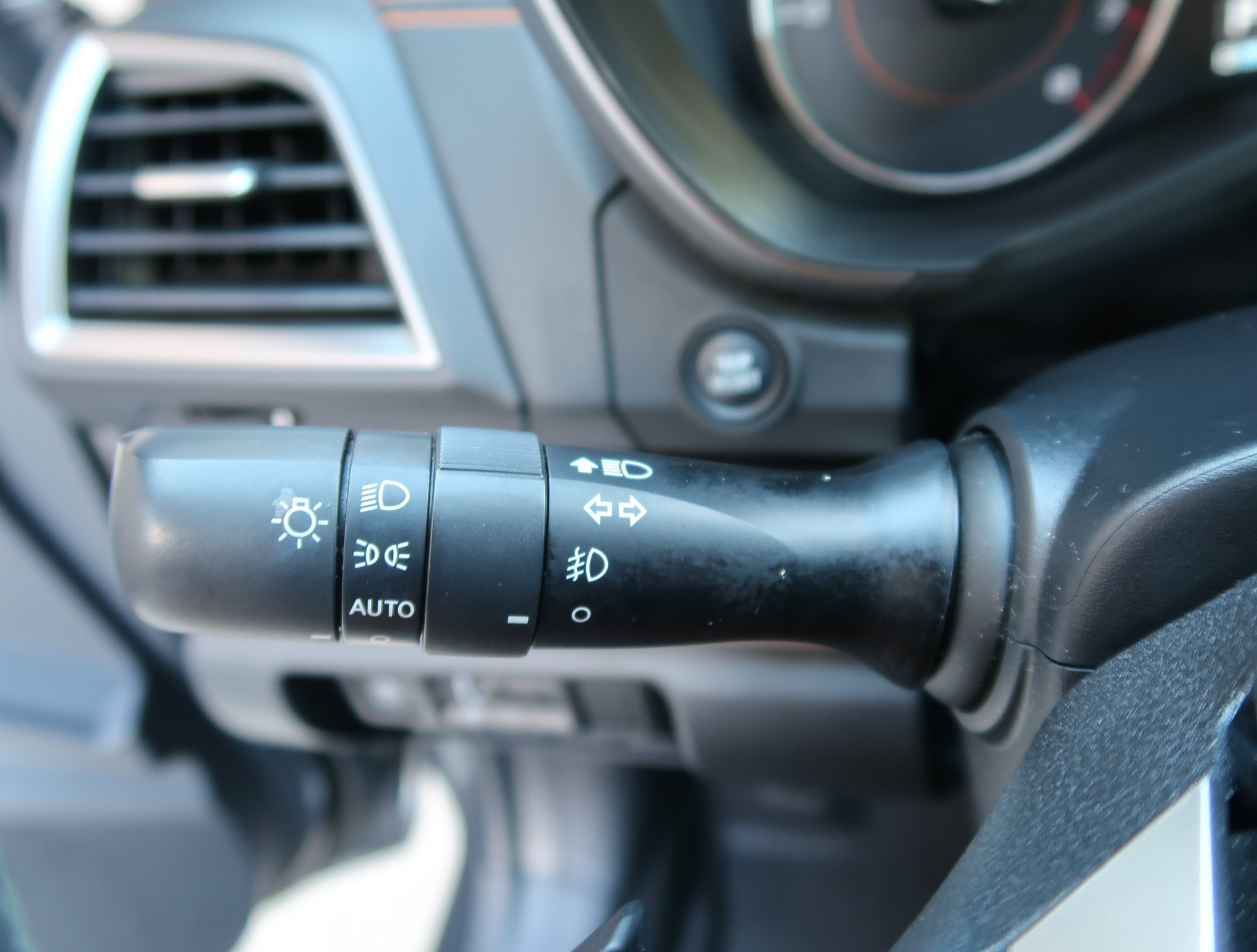 Used 2020 Subaru Crosstrek 2.0i Limited w/ Moonroof Package w/Navigation AWD/4WD image 22