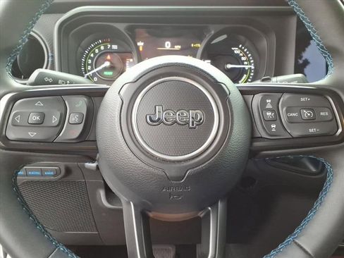 Used 2024 Jeep Wrangler Unlimited Rubicon 4xe image 24