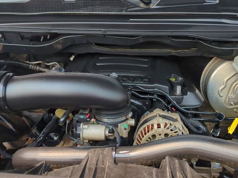 Used 2022 RAM 1500 Big Horn AWD/4WD image 9