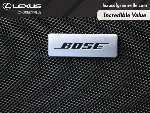 Used 2023 Chevrolet Suburban Premier image 17