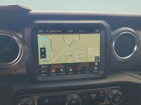 Used 2023 Jeep Wrangler Unlimited Sahara w/ Safety Group AWD/4WD image 17