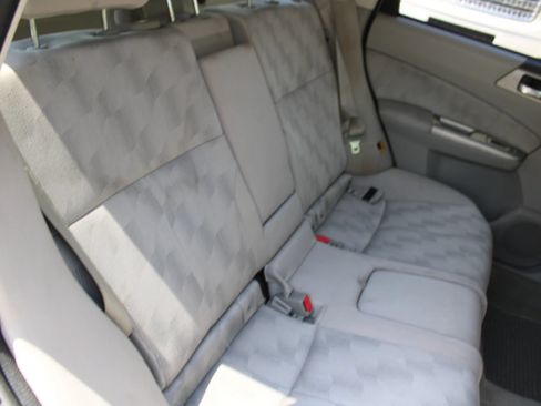 Used 2010 Subaru Forester 2.5X Premium w/ Popular Equipment Group 1A AWD/4WD image 27
