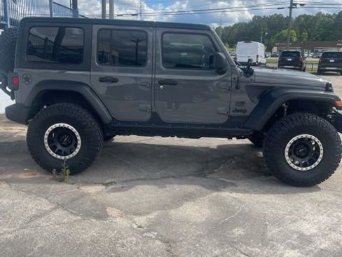 Used 2021 Jeep Wrangler Unlimited Sport AWD/4WD image 5