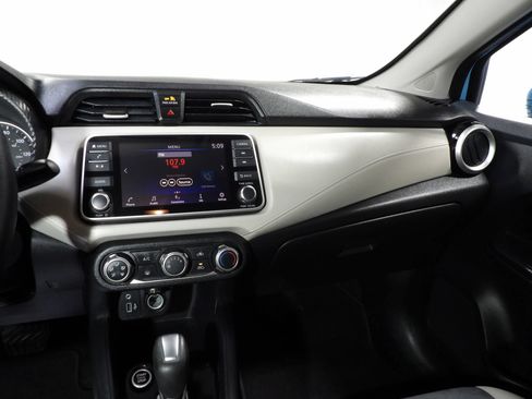 Used 2021 Nissan Versa SV FWD image 10